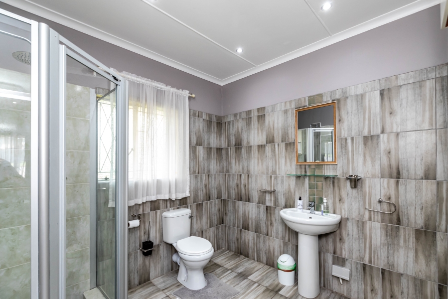 4 Bedroom Property for Sale in Beacon Bay Eastern Cape